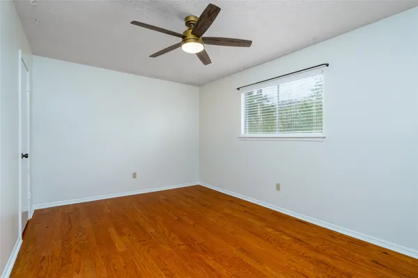 $2,400 | 11602 Jaycreek Drive, Houston, TX 77070