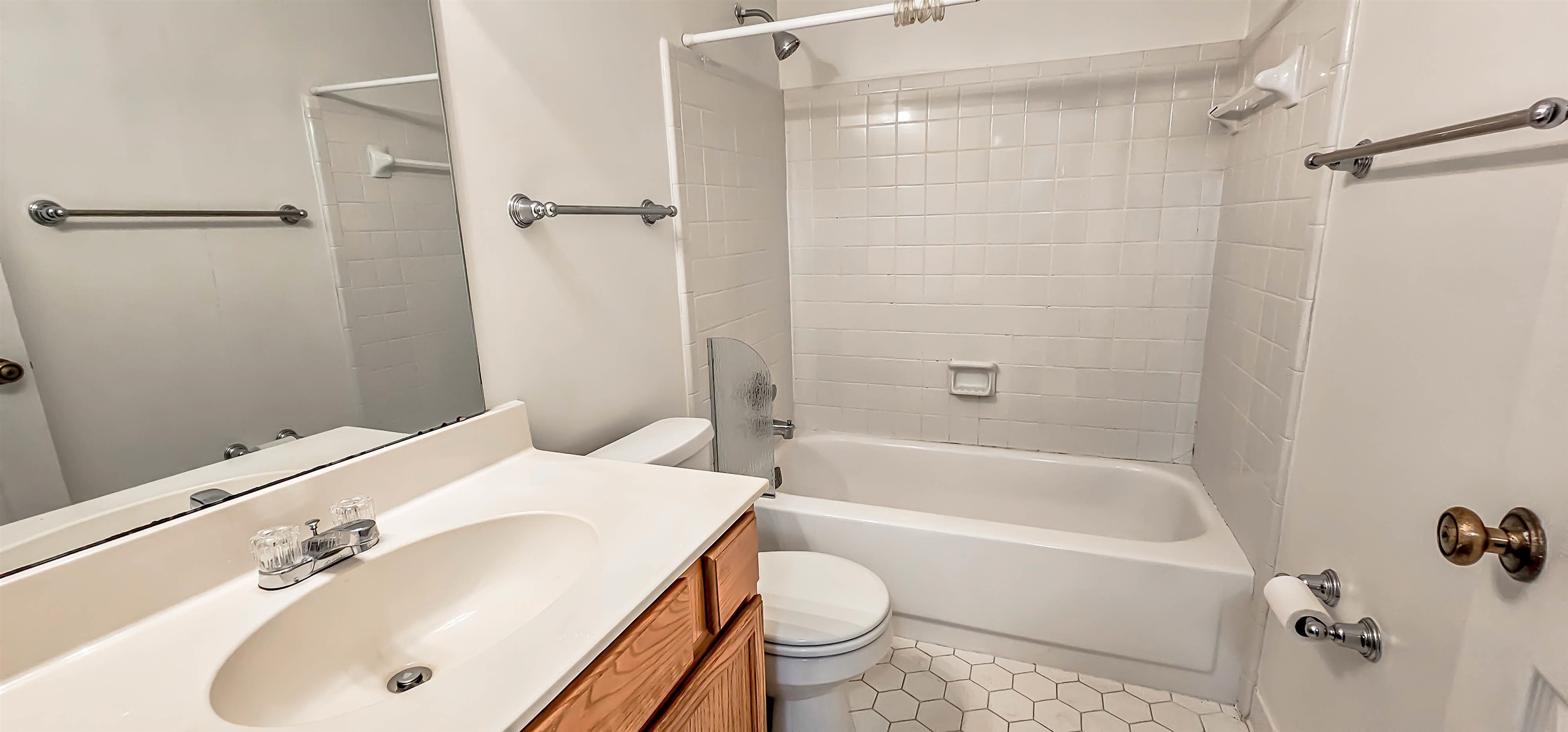 7024 Country Road Germantown, TN 38138 - Photo 24 of 27 a bathroom with a sink toilet and shower