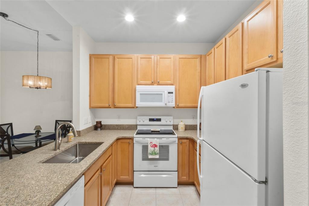 7219 Hamilton Road, Unit 7219 Bradenton, FL 34209 - Photo 3 of 33