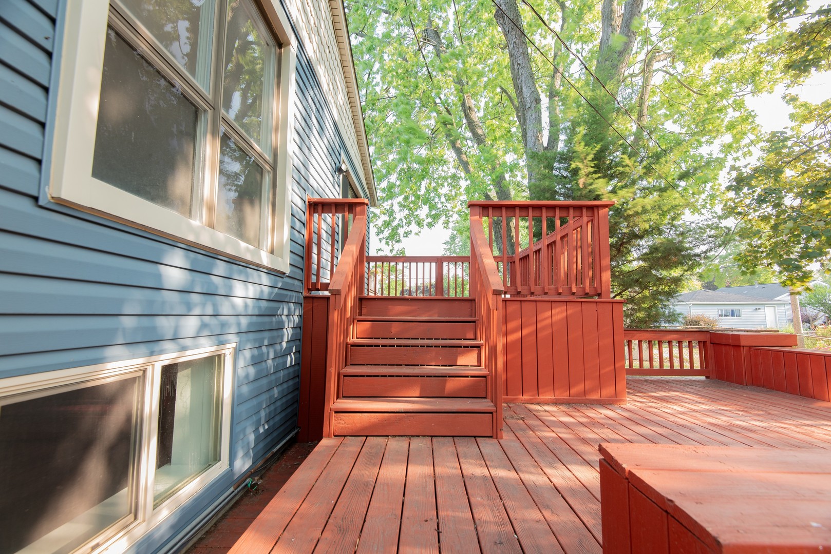 44 Redwood Trail Wheeling, IL 60090 - Photo 22 of 23 a view of entryway with wooden floor