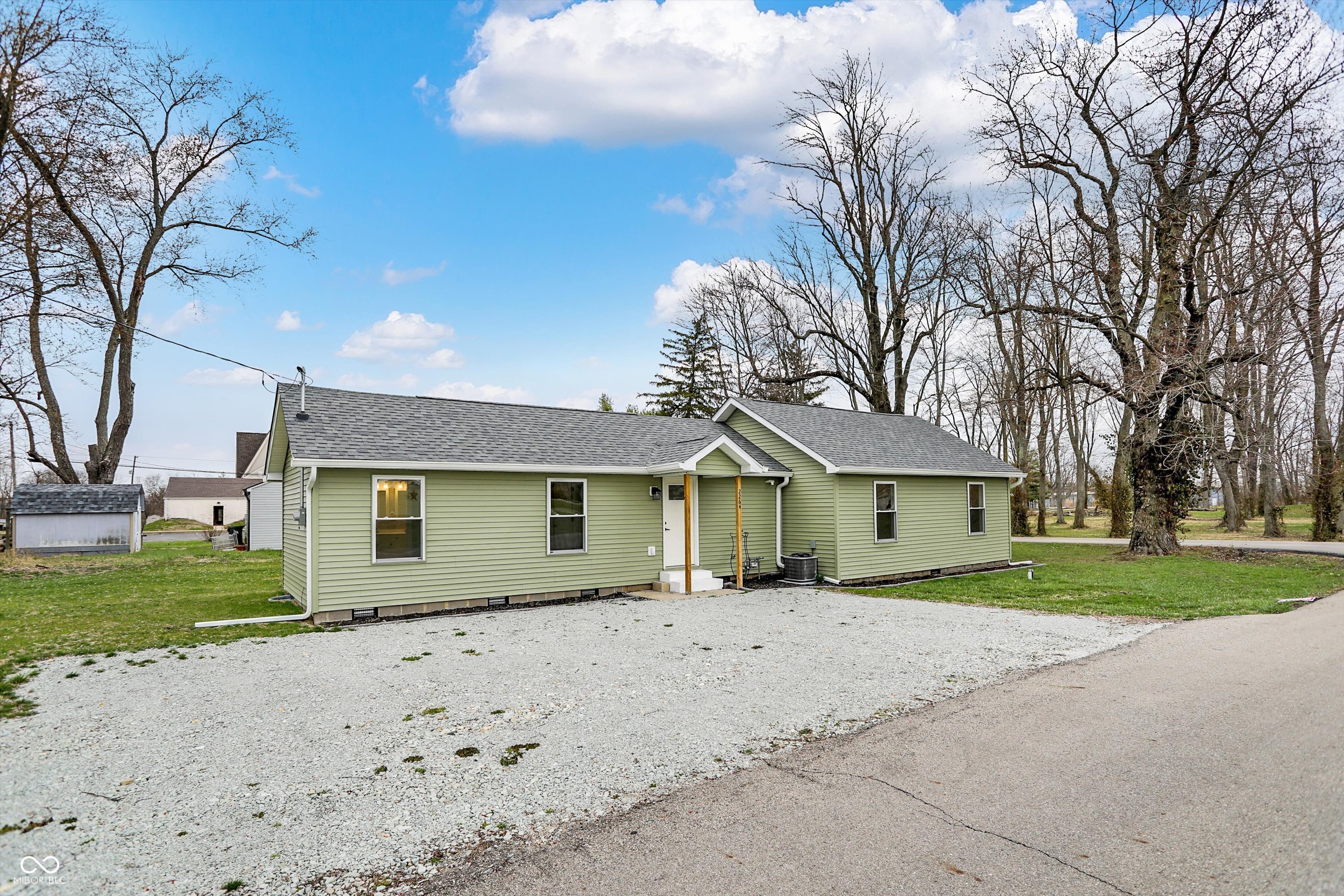 2264 Walnut Street Greenfield, IN 46140 - Photo 2 of 45