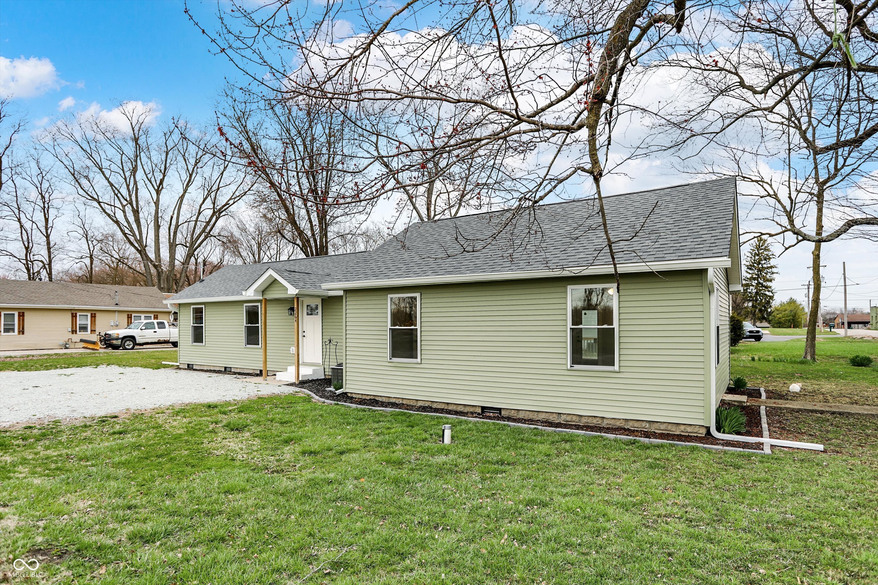 2264 Walnut Street Greenfield, IN 46140 - Photo 3 of 45