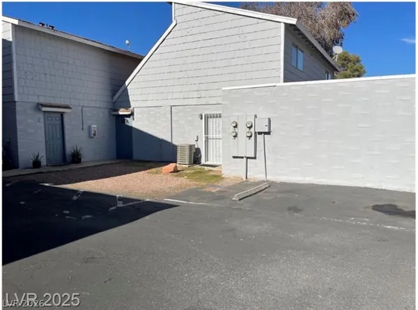 $1,290 | 5187 Greene Lane, Unit C, Las Vegas, NV 89119