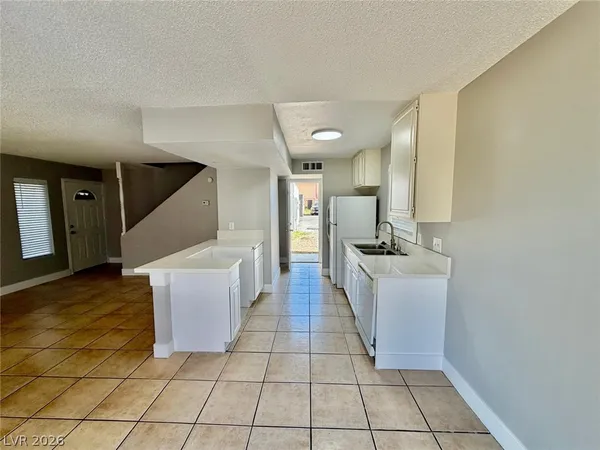 $1,290 | 5187 Greene Lane, Unit C, Las Vegas, NV 89119