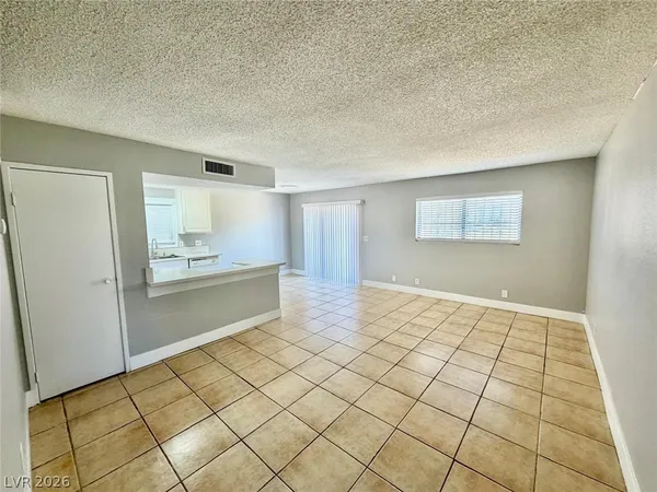 $1,290 | 5187 Greene Lane, Unit C, Las Vegas, NV 89119