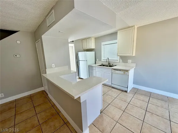 $1,290 | 5187 Greene Lane, Unit C, Las Vegas, NV 89119