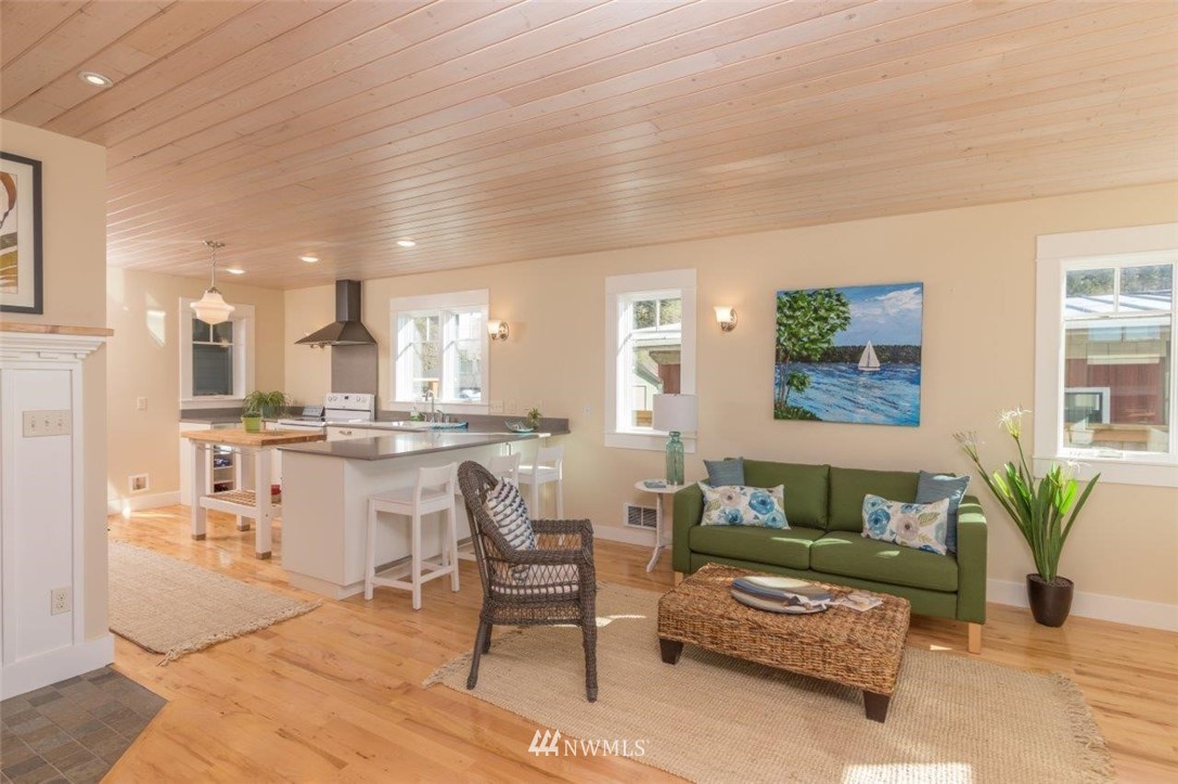 1064 Beckett Point Road Port Townsend, WA 98368 - Photo 14 of 25 Gallery Image 14