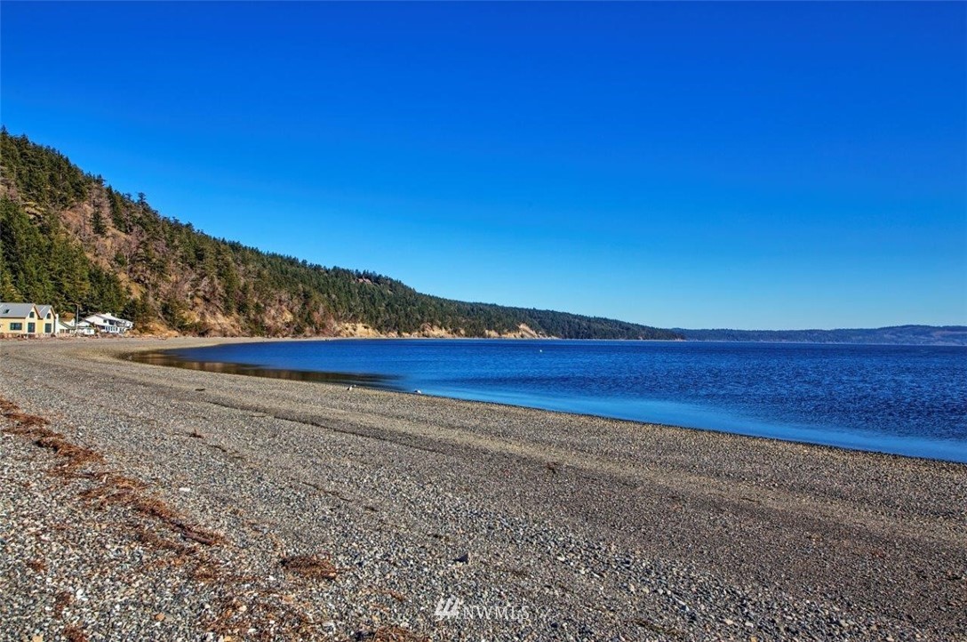 1064 Beckett Point Road Port Townsend, WA 98368 - Photo 3 of 25 Gallery Image 3