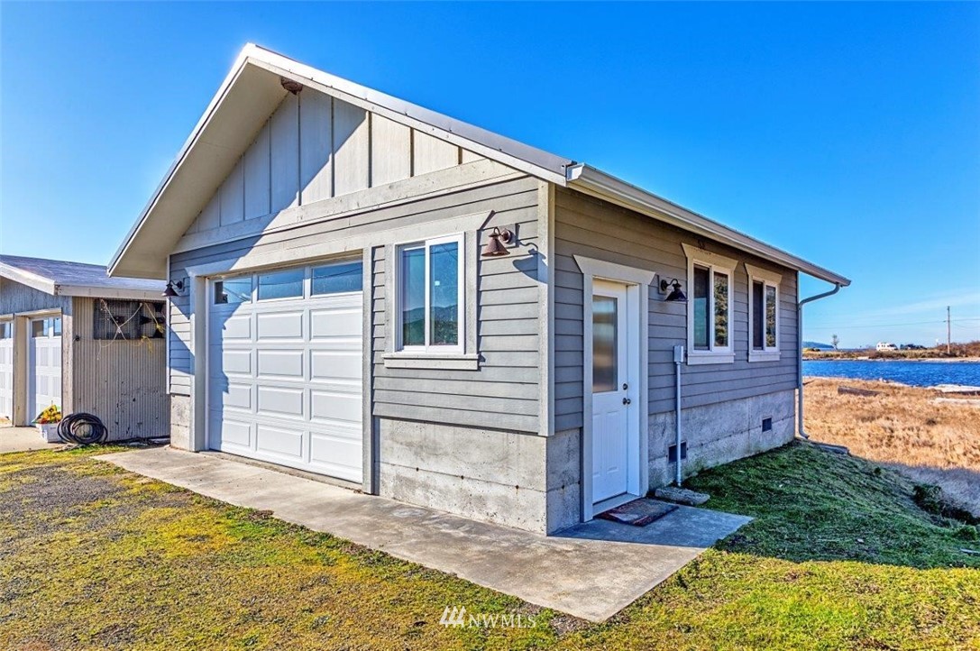 1064 Beckett Point Road Port Townsend, WA 98368 - Photo 7 of 25 Gallery Image 7
