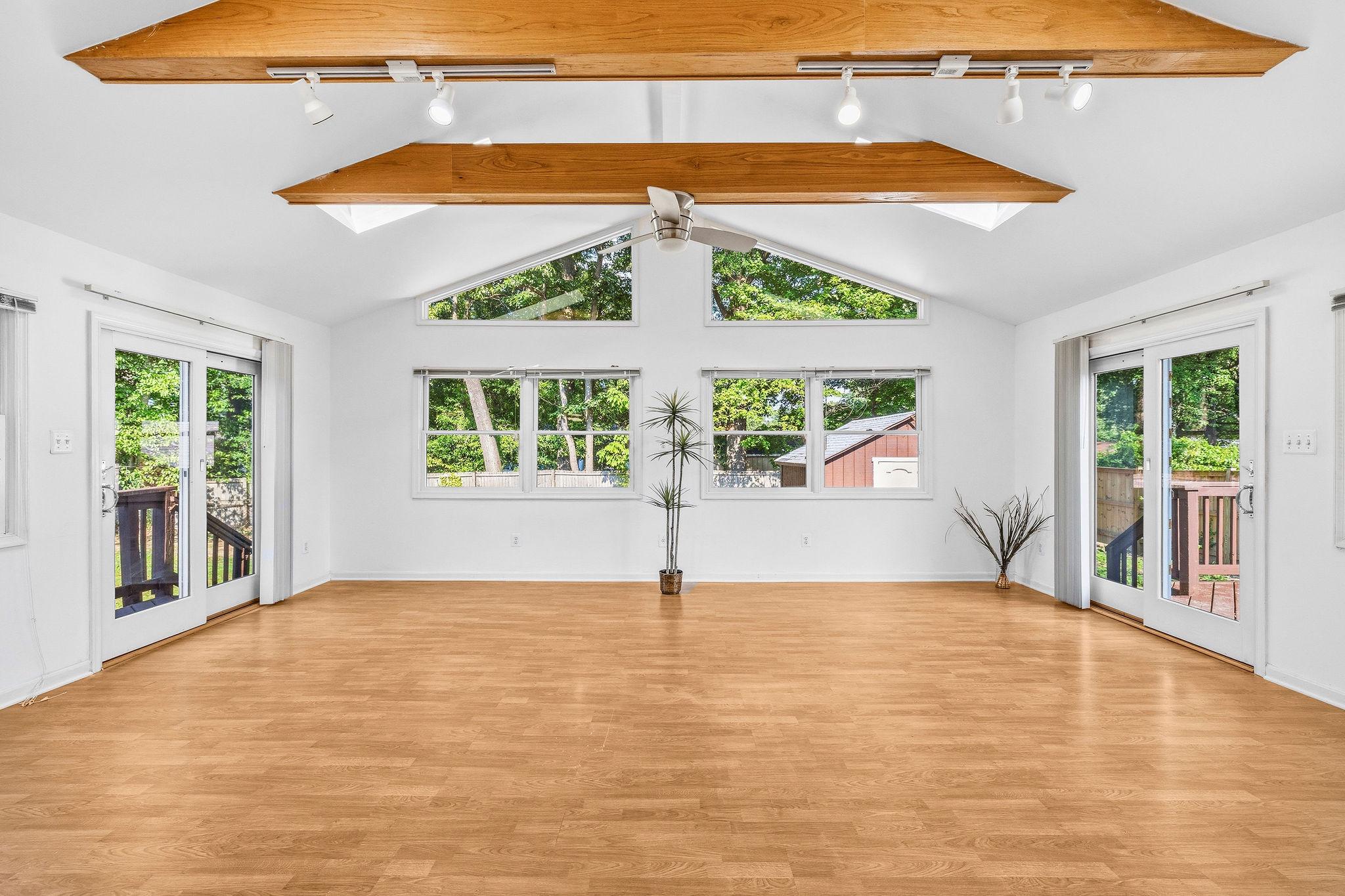 5211 Gilpin Drive Springfield, VA 22151 - Photo 11 of 53 Bright sunroom/great room with natural light.