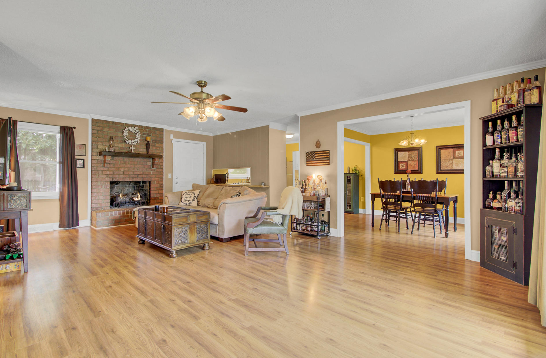 106 Clubhouse Road Summerville, SC 29483 - Photo 5 of 33 6 (1)