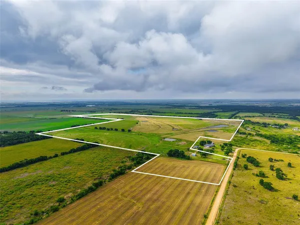 $1,875,000 | 22407 Meeks Road, Burlington, TX 76519
