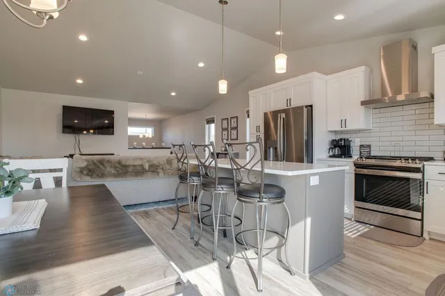 $399,900 | 6636 27th Street South, Fargo, ND 58104