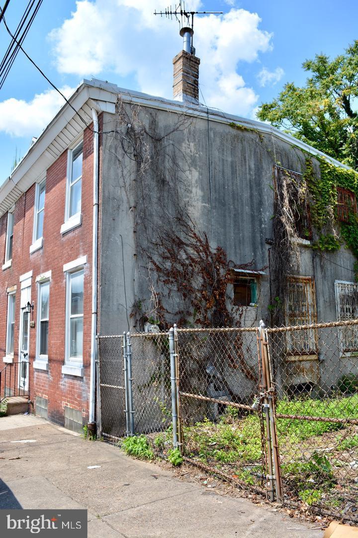 4672 Duffield Street Philadelphia, PA 19124 - Photo 2 of 27 Gallery Image 2