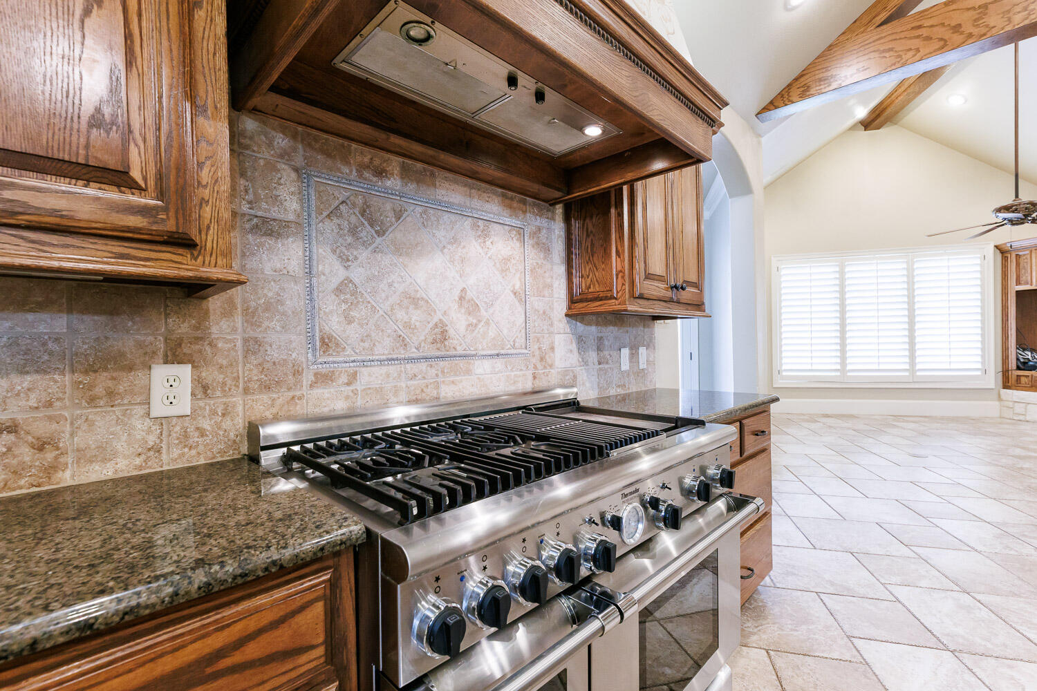 4602 101st Street Lubbock, TX 79424 - Photo 9 of 46 Kitchen