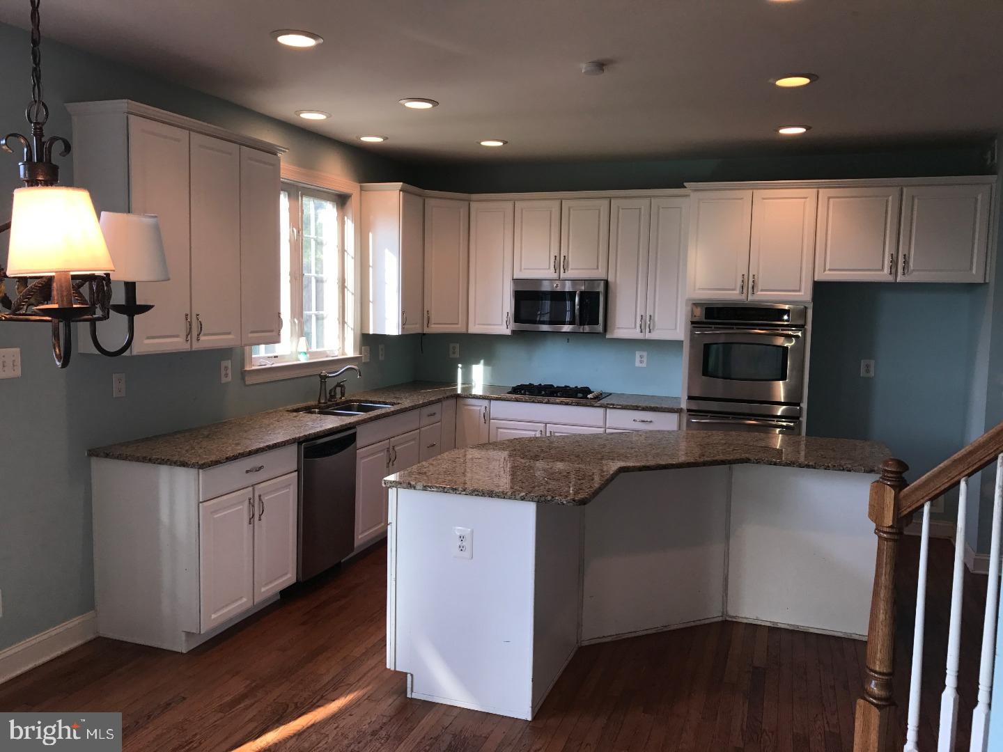 809 Castleton Drive Mickleton, NJ 08056 - Photo 11 of 24