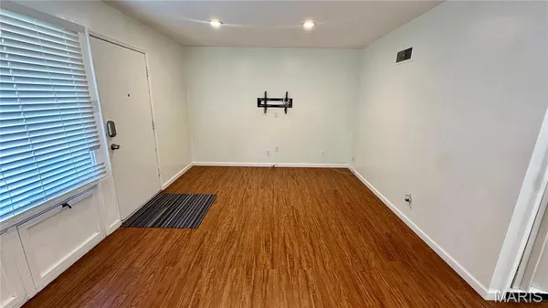 $2,100 | 4400 Mohegan Drive, St. Louis, MO 63123