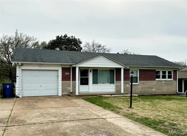 $2,100 | 4400 Mohegan Drive, St. Louis, MO 63123
