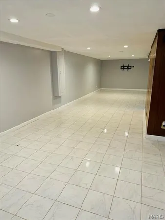 $2,100 | 4400 Mohegan Drive, St. Louis, MO 63123