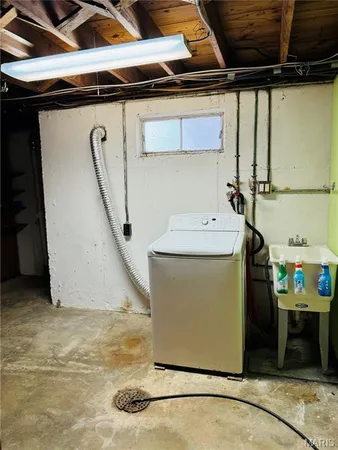 $2,100 | 4400 Mohegan Drive, St. Louis, MO 63123