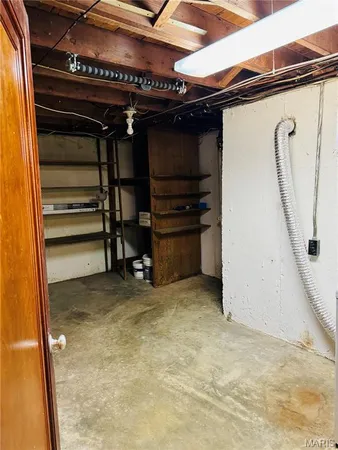 $2,100 | 4400 Mohegan Drive, St. Louis, MO 63123