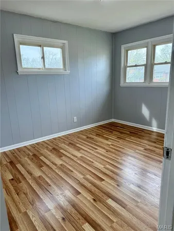 $2,100 | 4400 Mohegan Drive, St. Louis, MO 63123