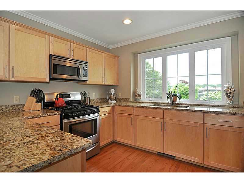 1 New Road, Unit D1 East Providence, RI 02916 - Photo 3 of 25 Kitchen.