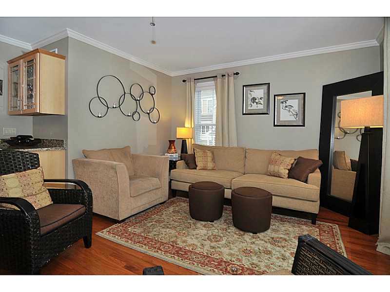 1 New Road, Unit D1 East Providence, RI 02916 - Photo 8 of 25 Living Room.