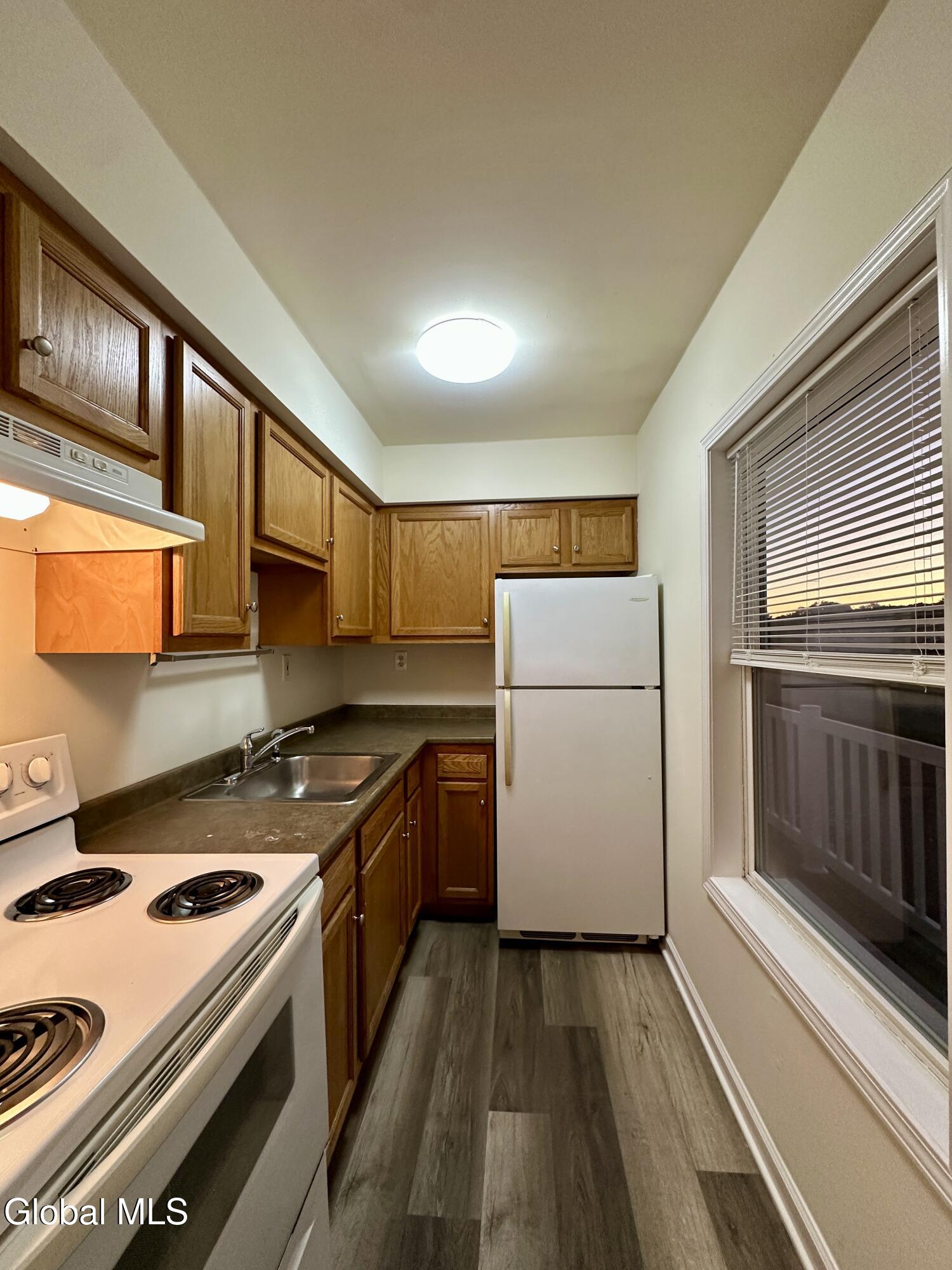 910 19th Street, Unit 3 Watervliet, NY 12189 - Photo 6 of 11 6