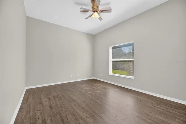 $3,600 | 172 Lake Shore Drive West, Palm Harbor, FL 34684