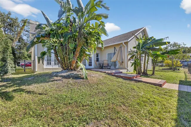 $3,600 | 172 Lake Shore Drive West, Palm Harbor, FL 34684