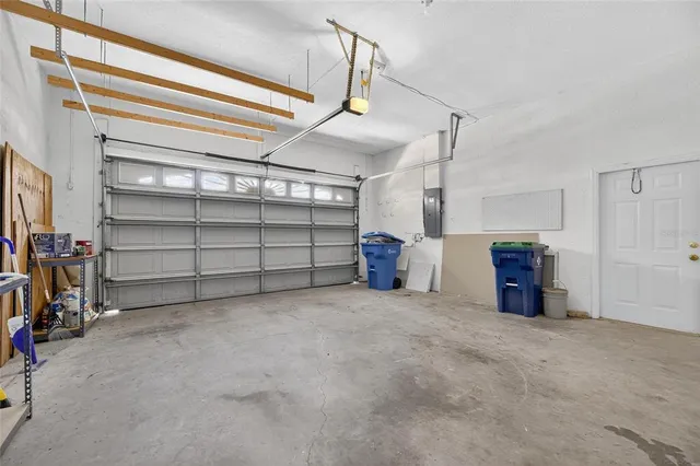 $3,600 | 172 Lake Shore Drive West, Palm Harbor, FL 34684