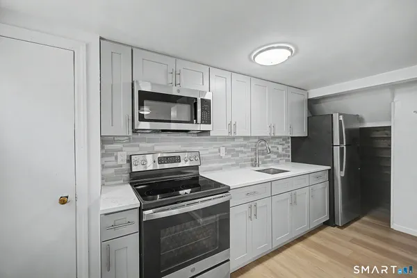 $2,100 | 22 Treat Avenue, Stamford, CT 06906