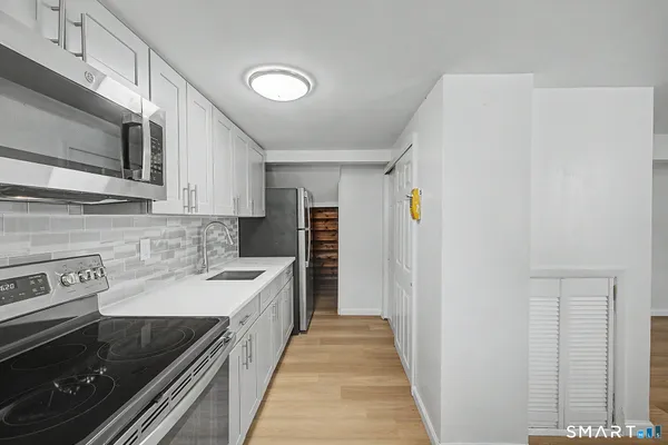 $2,100 | 22 Treat Avenue, Stamford, CT 06906