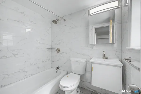 $2,100 | 22 Treat Avenue, Stamford, CT 06906