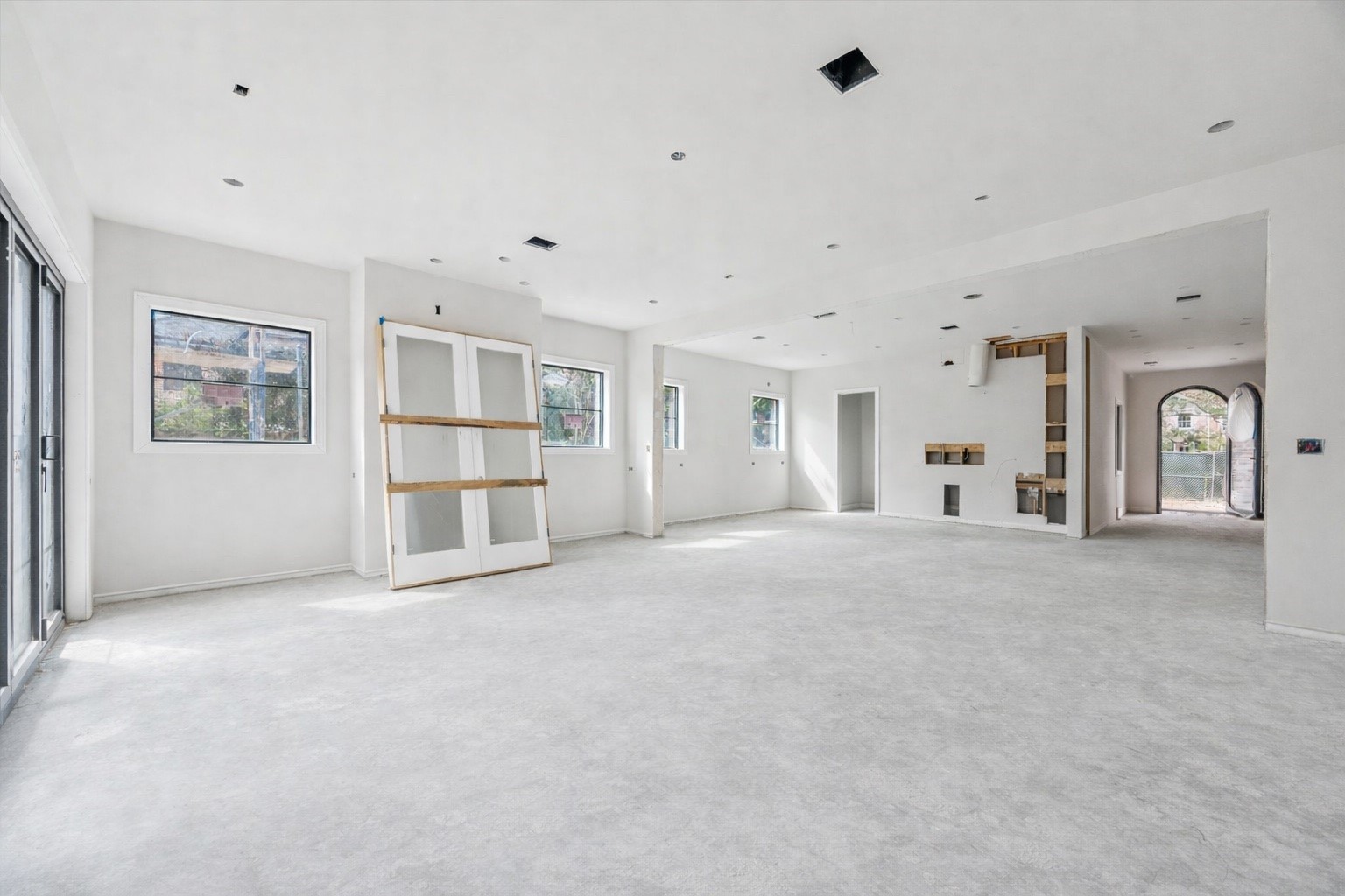 2247 Chilton Road Houston, TX 77019 - Photo 12 of 16 2/19/26 Family room in chefs kitchen