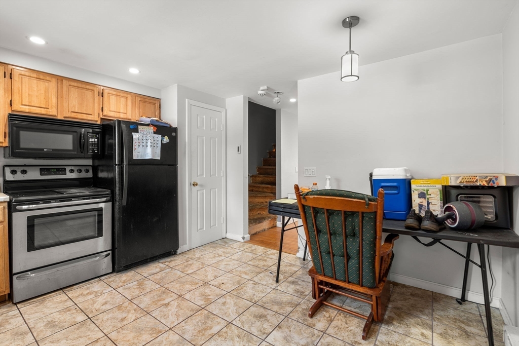 81 Wayland Street Boston, MA 02125 - Photo 9 of 31