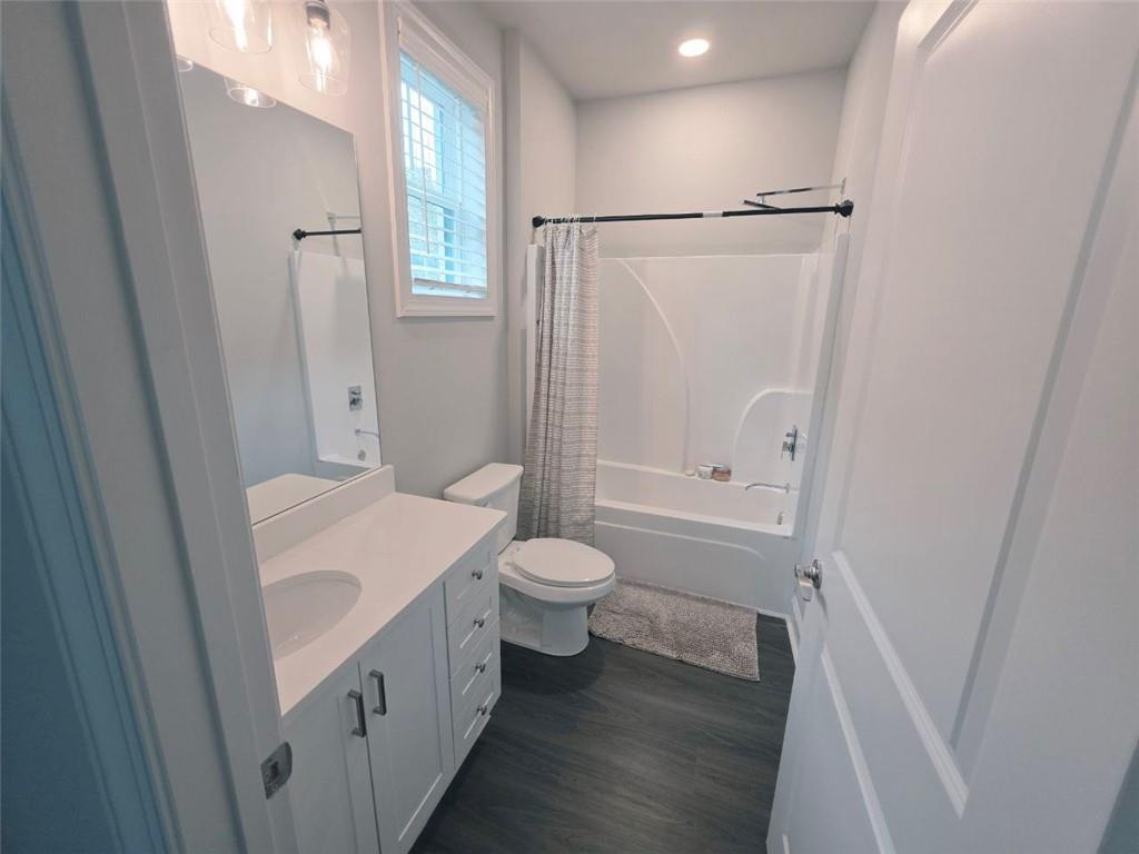 8020 Linfield Way Atlanta, GA 30350 - Photo 5 of 24