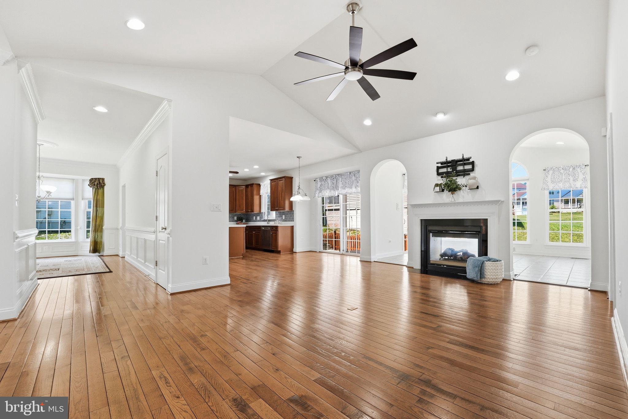 35115 Somerset Ridge Road Locust Grove, VA 22508 - Photo 10 of 68 Living Room