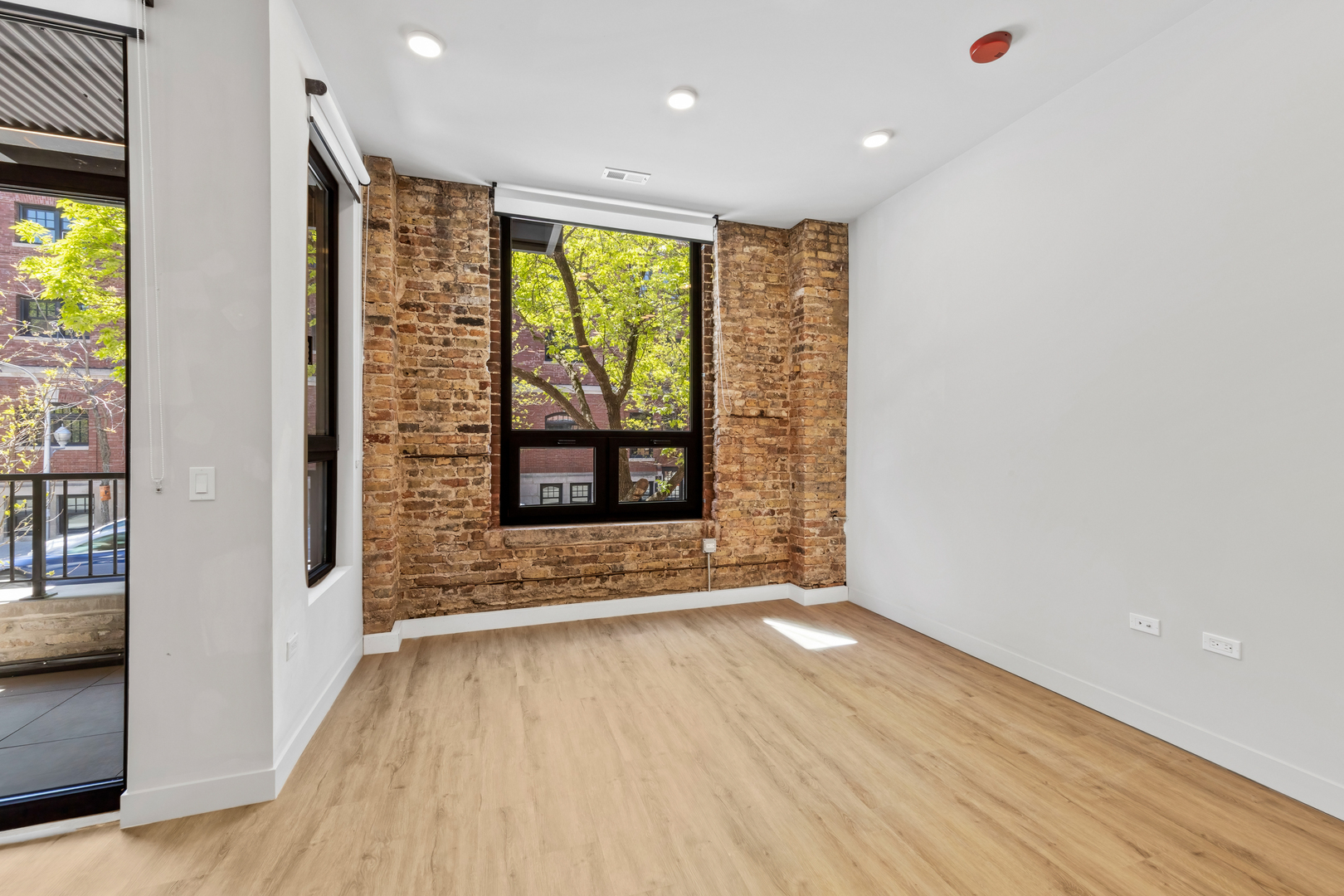 1550 West Monroe Street, Unit 203 Chicago, IL 60607 - Photo 7 of 24