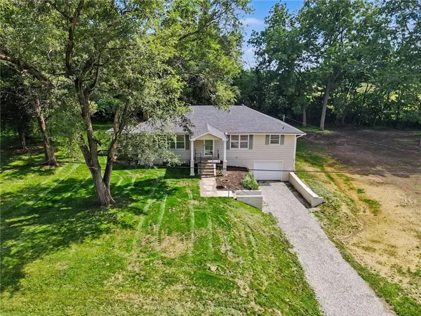 $285,000 | 339 West Oak Street, Trimble, MO 64492