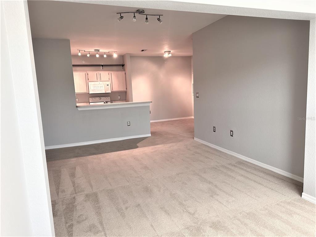 5475 Vineland Road, Unit 8304 Orlando, FL 32811 - Photo 18 of 33