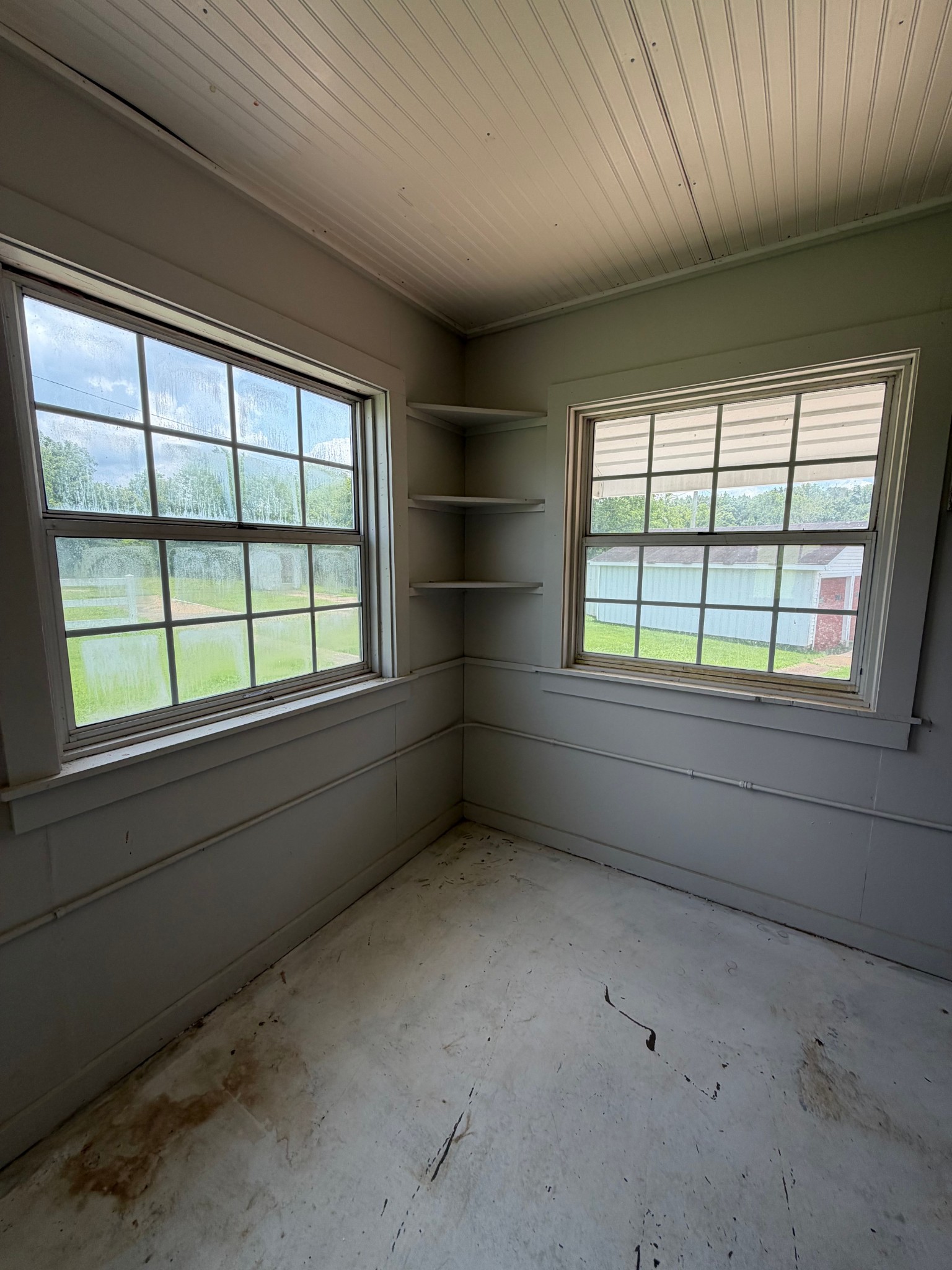 3252 Marthas Chapel Road Cunningham, TN 37052 - Photo 13 of 26 Gallery Image 13