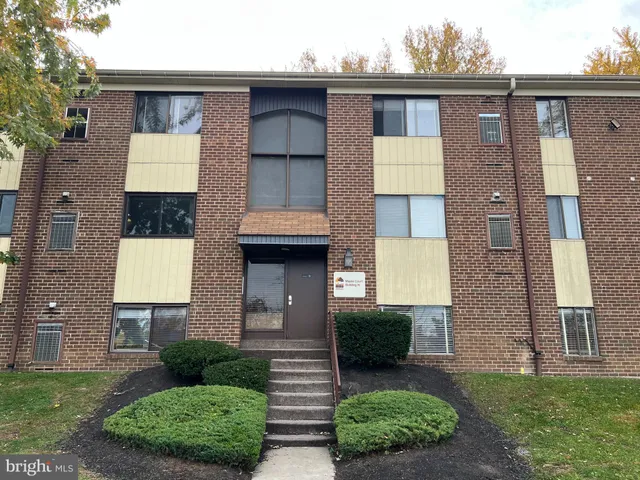 $1,250 | 9921 Bustleton Avenue, Unit N10, Philadelphia, PA 19115