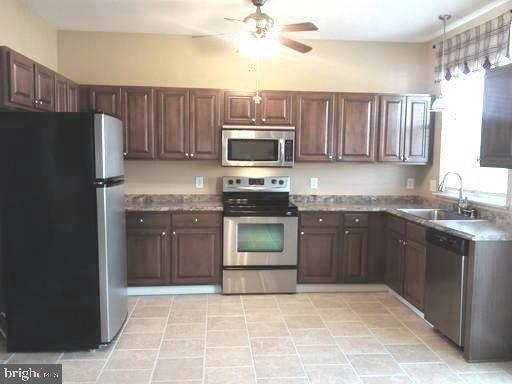 29 Wicklow Road Bear, DE 19701 - Photo 3 of 17