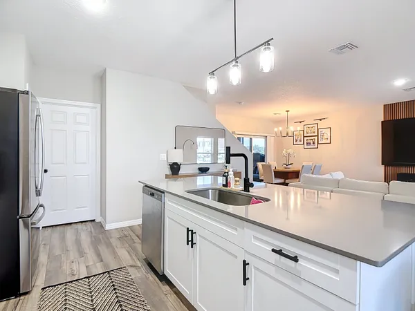$2,599 | 1504 Hummingbird Lane, Winter Haven, FL 33884