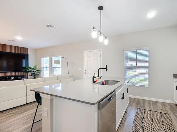 $2,599 | 1504 Hummingbird Lane, Winter Haven, FL 33884