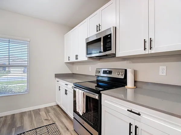 $2,599 | 1504 Hummingbird Lane, Winter Haven, FL 33884