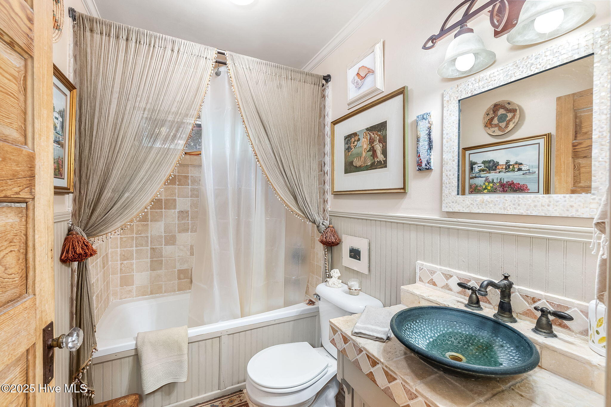 138 Yaupon Road Pine Knoll Shores, NC 28512 - Photo 15 of 68 Primary Bathroom