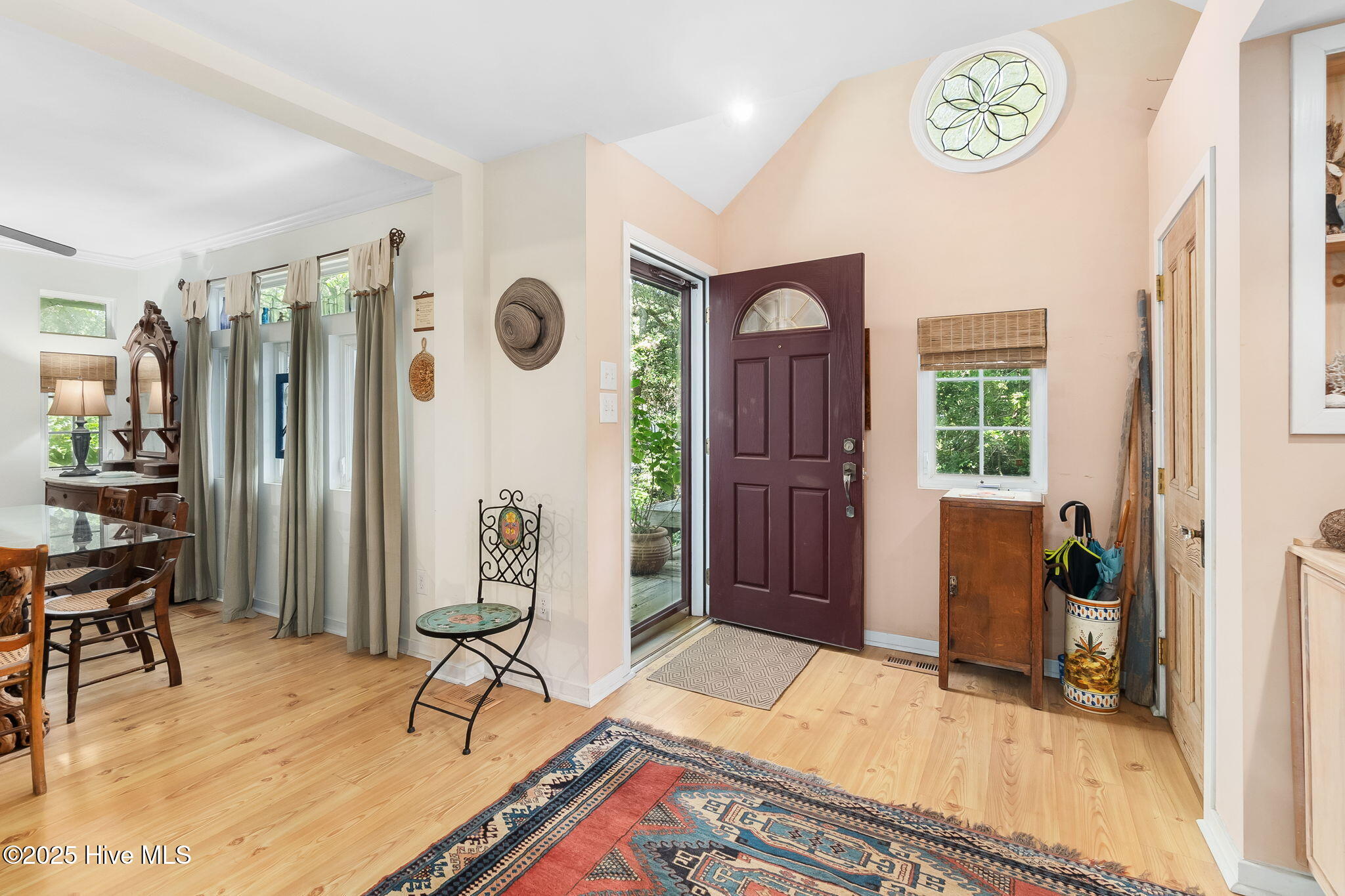 138 Yaupon Road Pine Knoll Shores, NC 28512 - Photo 8 of 68 Foyer